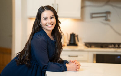What’s the Difference Between Professional Headshots and Branding Photography?